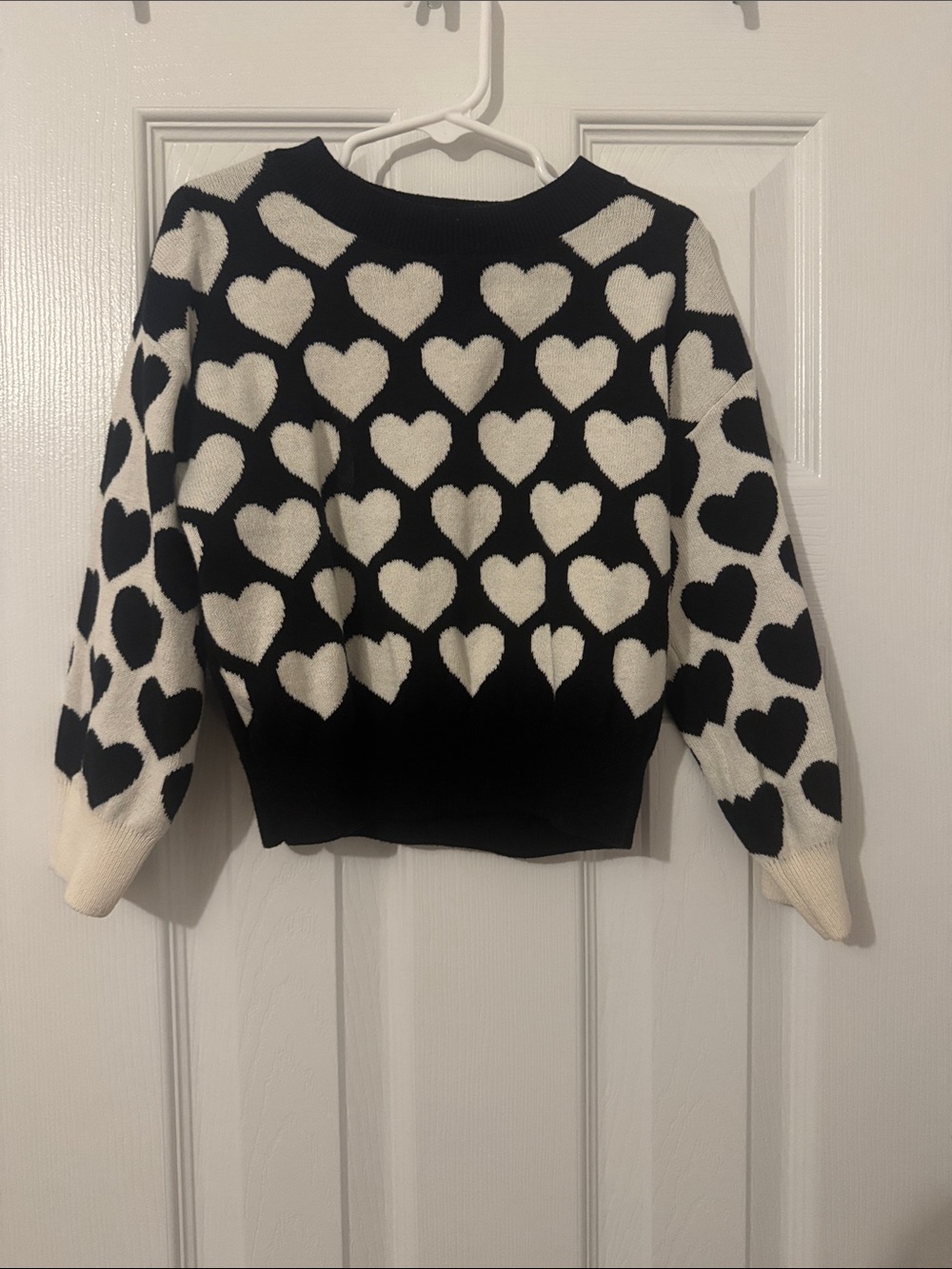Baby GAP Black and Cream sweater w/Heart Pattern 3T
